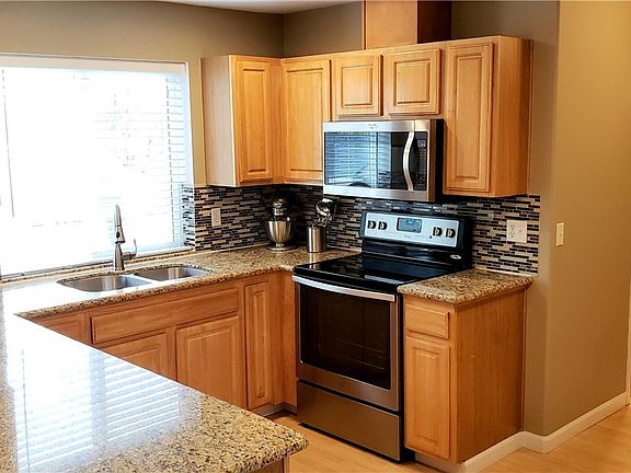 3rd image of 6813 5th Street Ct E