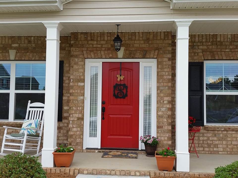 2nd image of 604 Harlan Ct