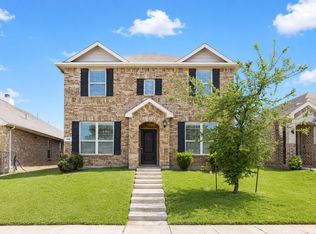 9113 Holliday Ln, Aubrey, TX 76227
