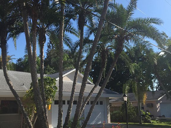 4th image of 1730 Baywood Way