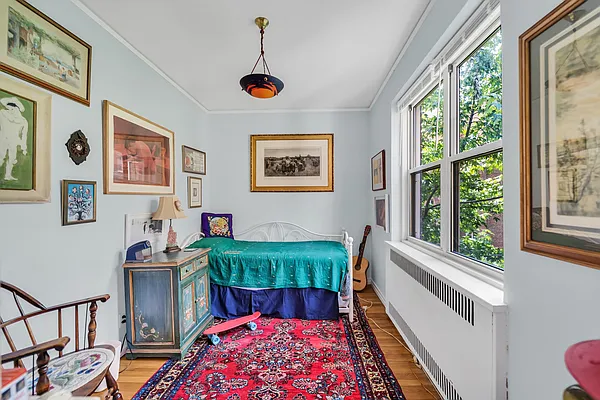 Sold by Compass | media 5