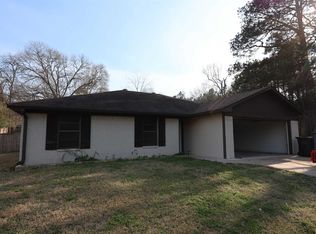 102 Honeysuckle St, Beckville, TX 75631