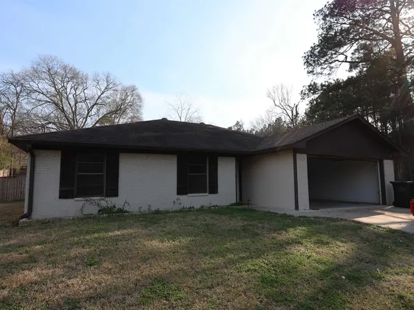 102 Honeysuckle St, Beckville, TX 75631