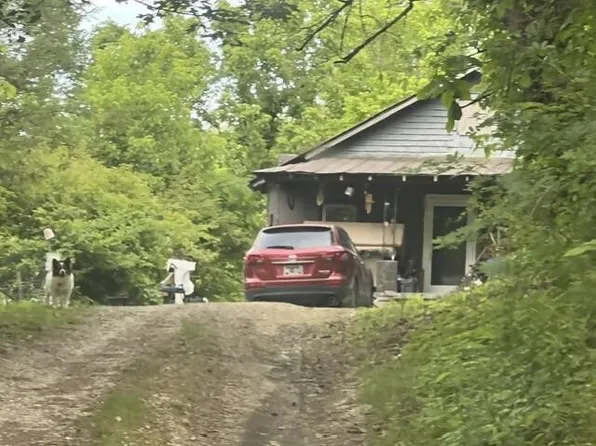268 2nd Ave, Jellico, TN 37762