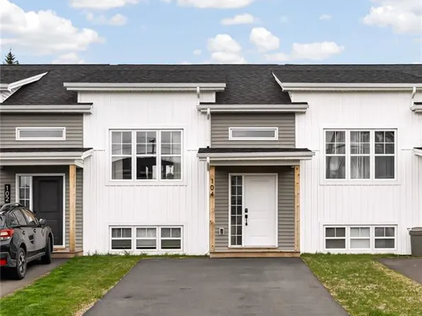 104 Elsliger St, Dieppe, NB E1K 0A5