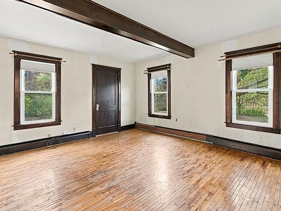 3rd image of N5053 W 13th Street
