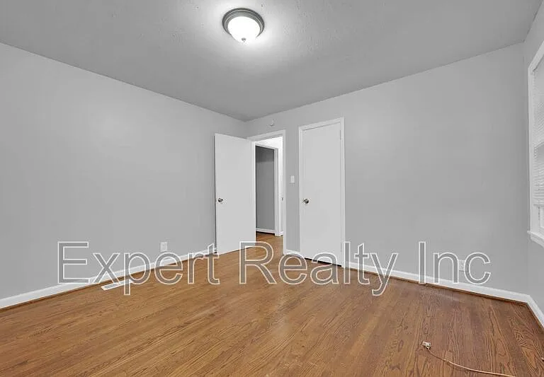 900 75th St S — Photo 18