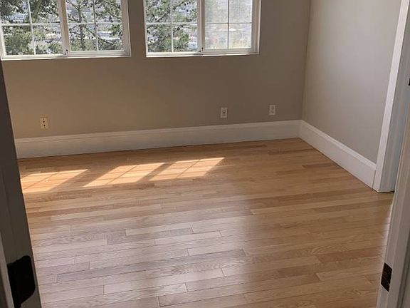 3rd image of 231 Monterey Blvd