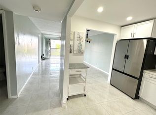10467 Sunrise Lakes Blvd APT 407, Sunrise, FL 33322