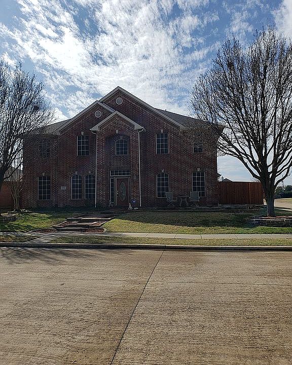 1st image of 5501 Rockwood Dr