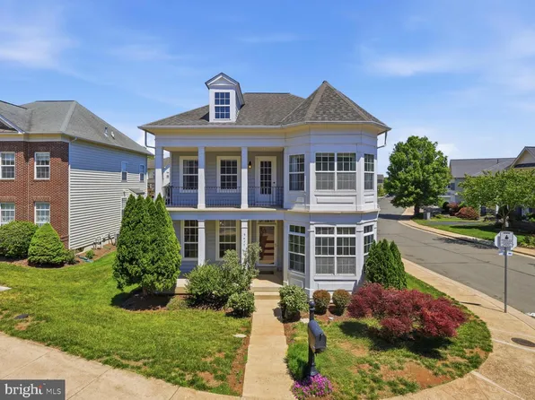9477 Bankhead Dr, Manassas, VA 20110