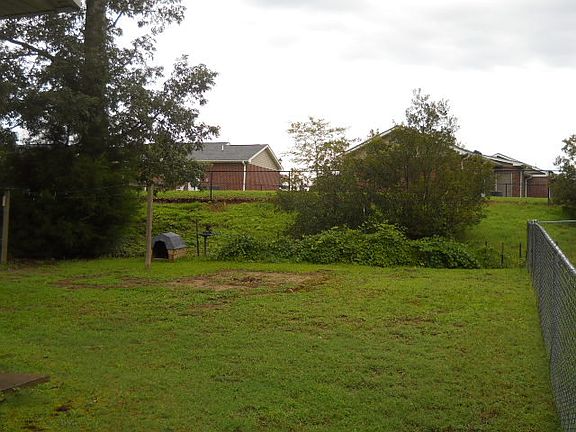 5th image of 118 Southgate Dr