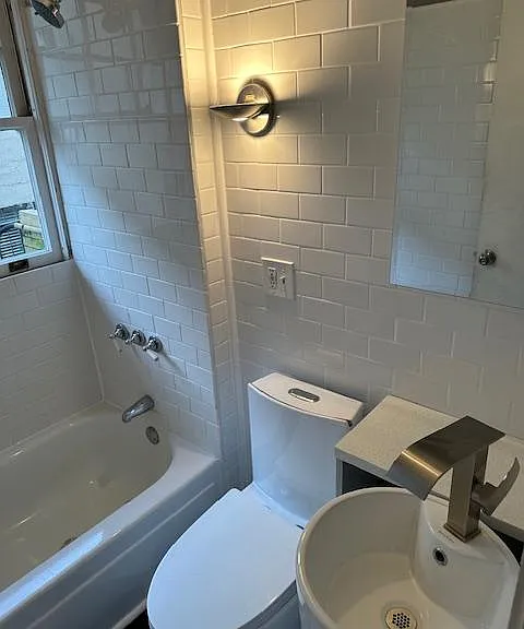 2229 NW Everett St #8 — Photo 7