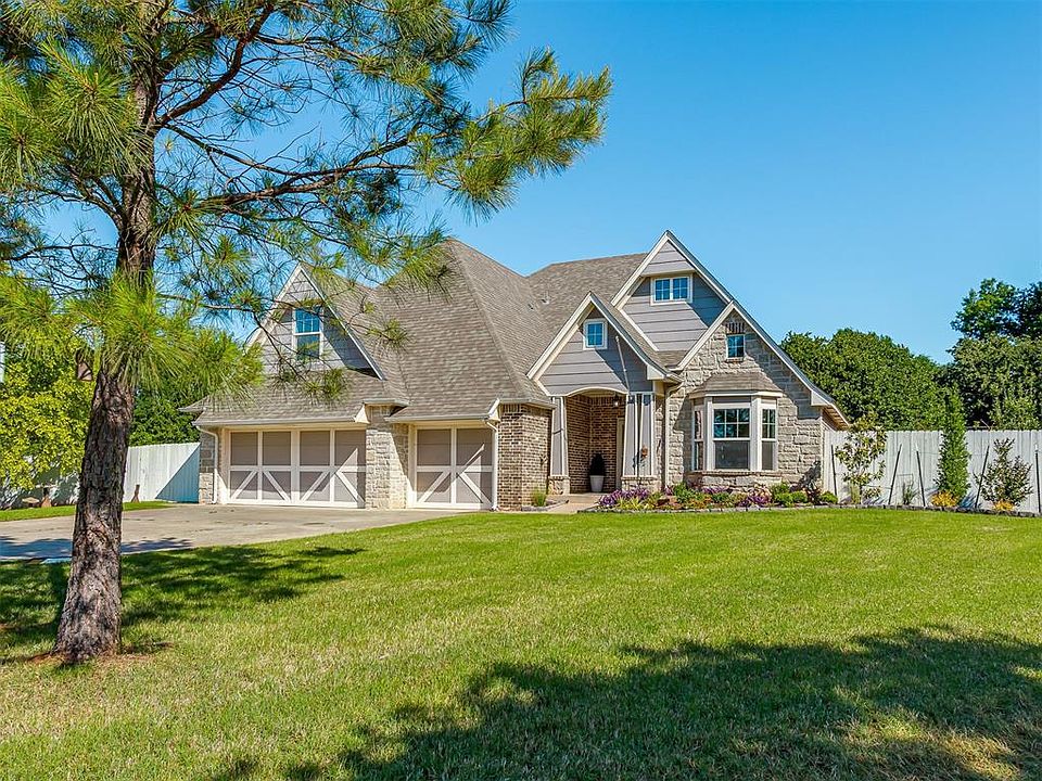 1st image of 6909 W Waterloo Ct