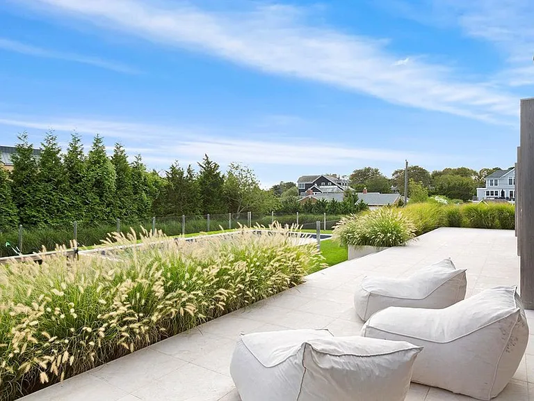 7 Koral Dr — Photo 12