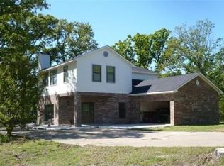 6086 W Circle St, Athens, TX 75752