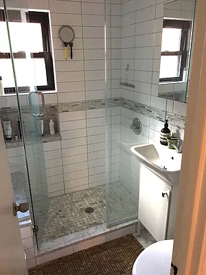 Rented by Performing Assets Corp | media 28