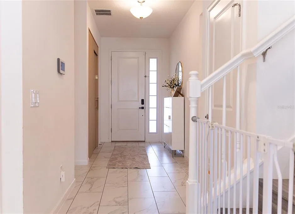 5 bed, 4.0 bath, 3086 sqft, $3,600 — Photo 4