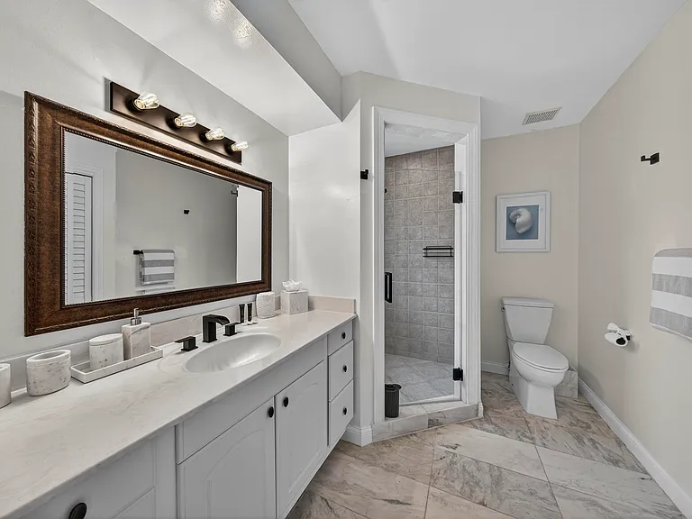 510 NE 8th Ave — Photo 20