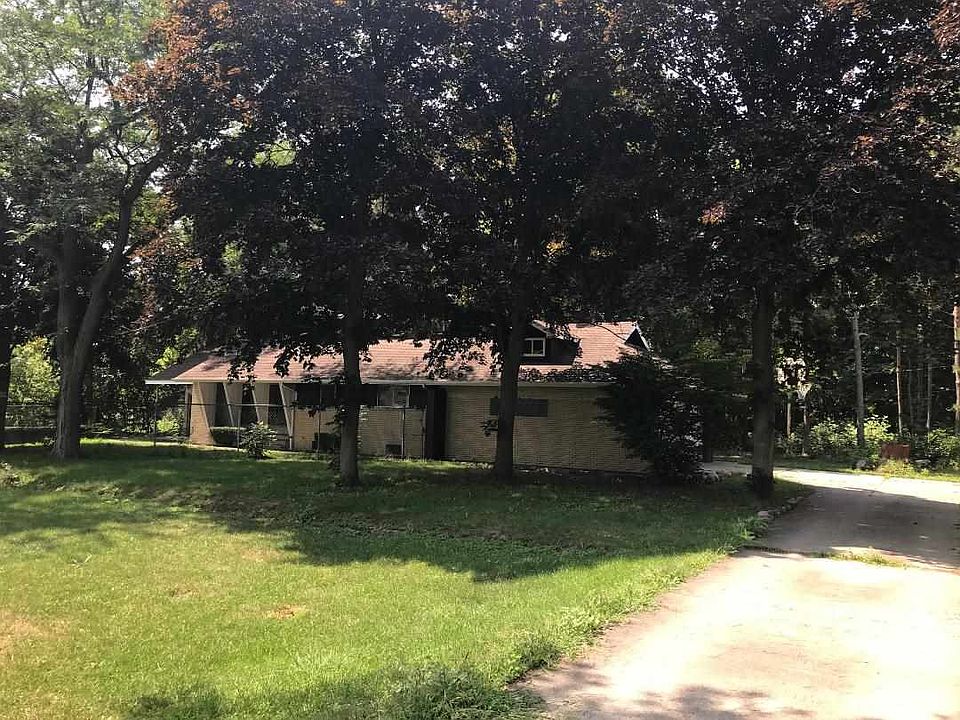 1st image of 3468 Crescent Ln