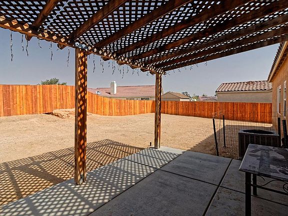 3rd image of 16012 Llanada Ave