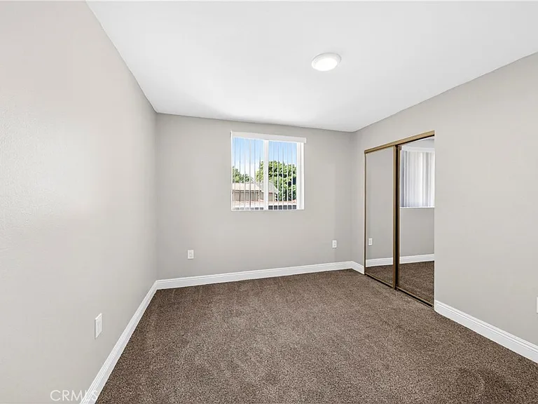 11227 Towne Ave — Photo 10