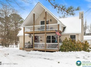 11 Bishop Cir, Albrightsville, PA 18210