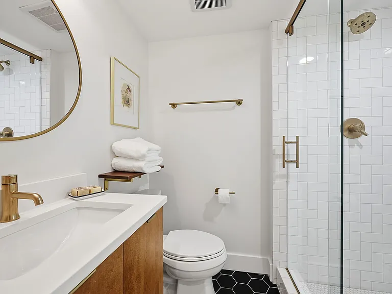 Basement full bath