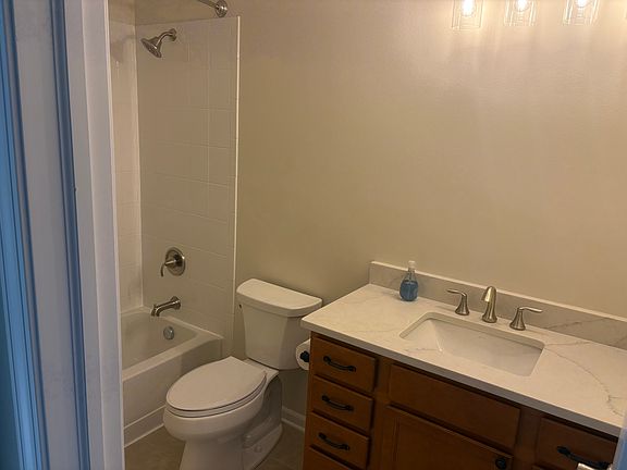 5th image of N622 Bowdish Dr