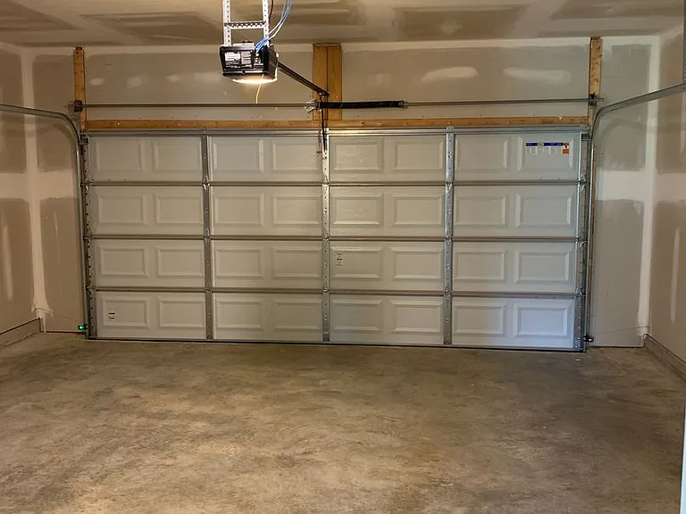 12391 Waterbury Dr — Photo 21