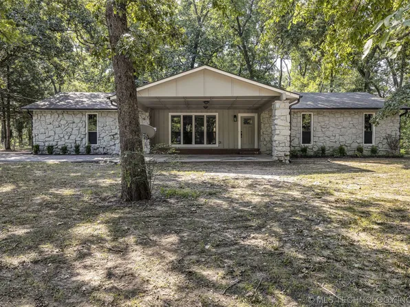 1121 W Line Ave, Sapulpa, OK 74066