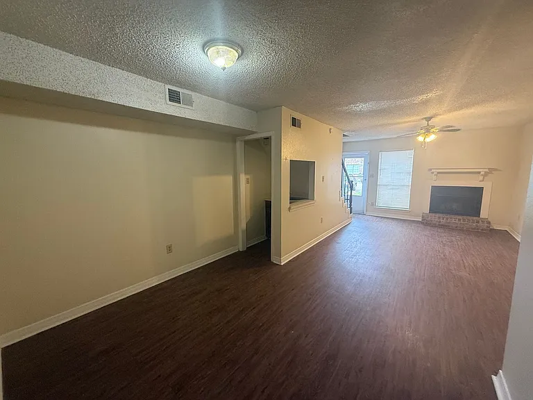3033 Toulon Dr — Photo 10
