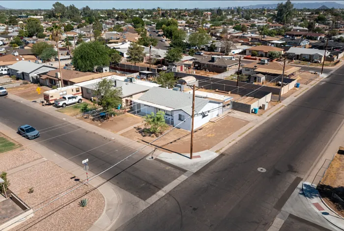 2849 W Alice Ave — Photo 28