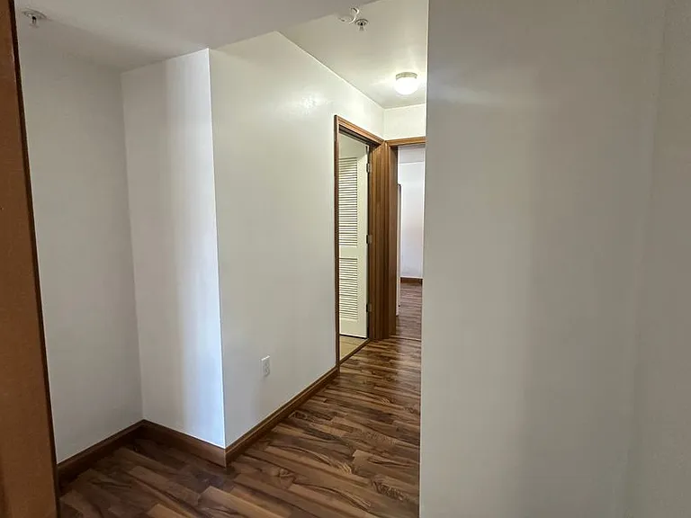 Beautiful Apartment Near Campus — Photo 11