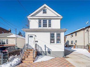 146-78 182nd St, Springfield Gardens, NY 11413