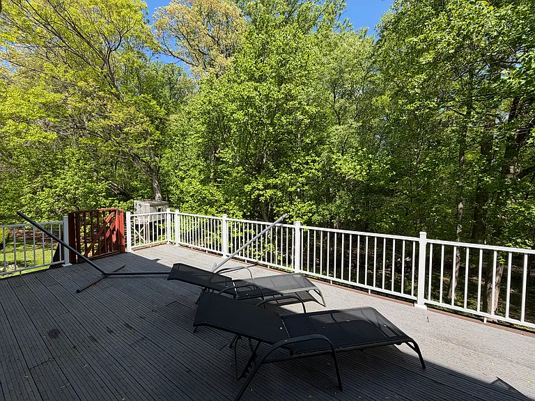 1317 Mettler Rd — Photo 7