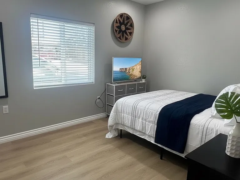 401 N Rennell Ave #A — Photo 1