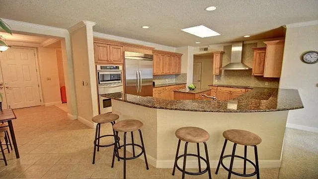 201 W Capricorn Dr #N102 — Photo 2