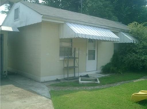 2nd image of 4812 Evangeline St