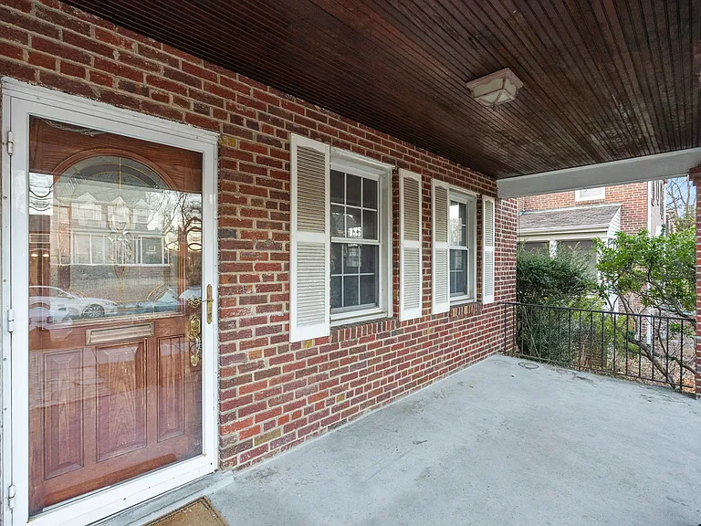 4112 18th Pl NE — Photo 40