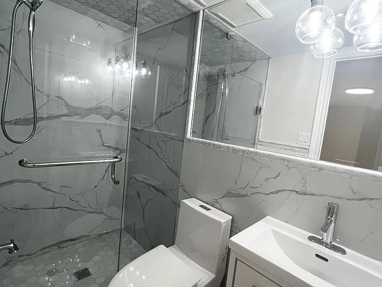 218 Chartland Blvd S — Photo 20