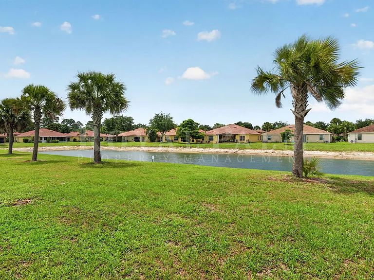 18303 Gibraltar Ln — Photo 24