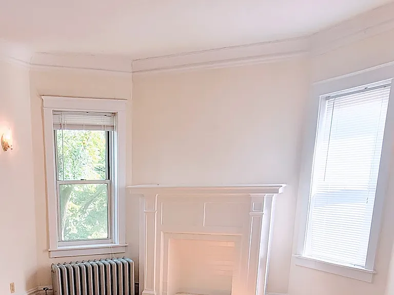 6970 Sheridan — Photo 12
