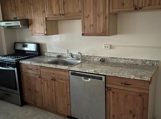 21 Enjay Ave, Catonsville, MD 21228