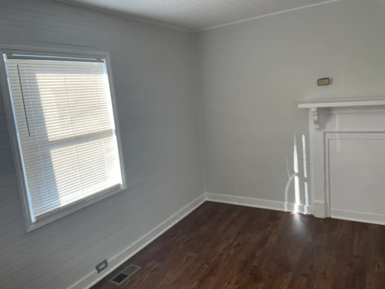 404 Macon St #B — Photo 13