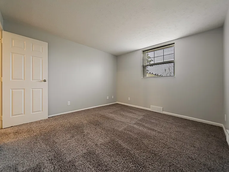 River Run Apartments — Photo 25