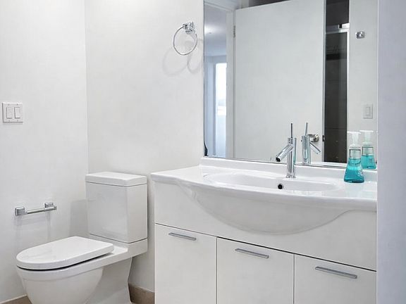 2nd image of 475 Brickell Ave APT 3709