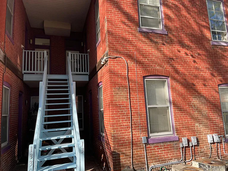 1330 Shenandoah Ave #2 — Photo 16