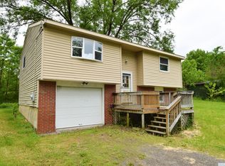 156 Titus Mill Rd, Coxsackie, NY 12051