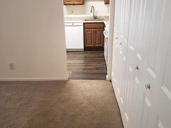 5th image of 7905 Dassett Ct APT 201